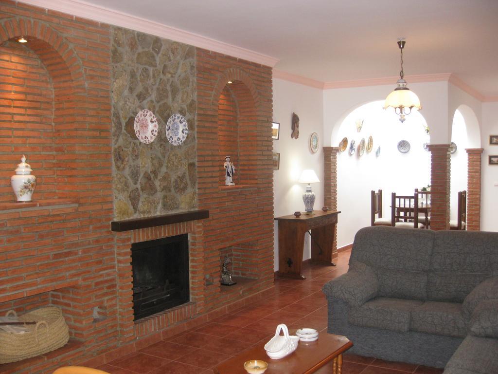 Villa Remedios Cuevas del Becerro Pokoj fotografie